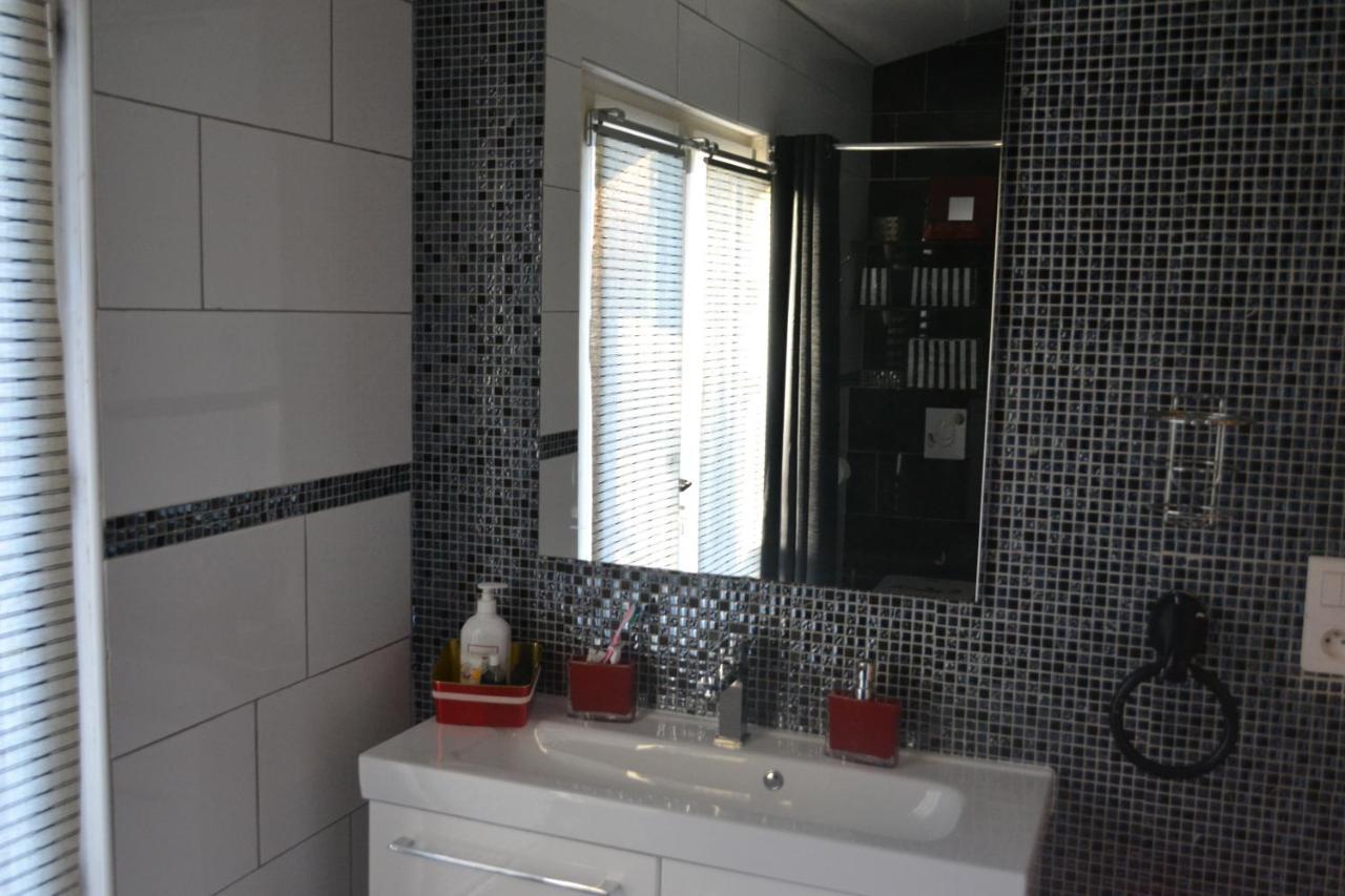Suite 30 M2 Ideale Pour 2 Personnes Flassans-sur-Issole Exterior foto