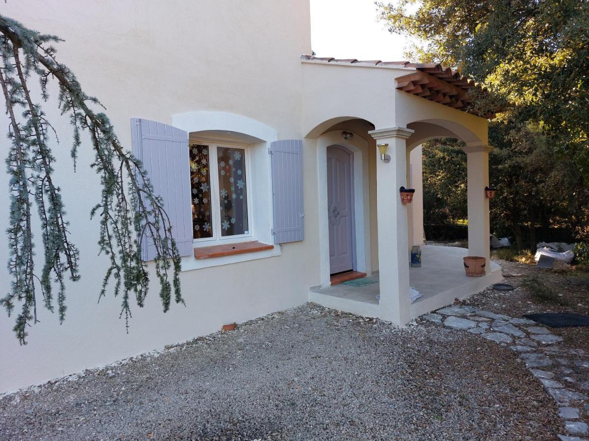 Suite 30 M2 Ideale Pour 2 Personnes Flassans-sur-Issole Exterior foto