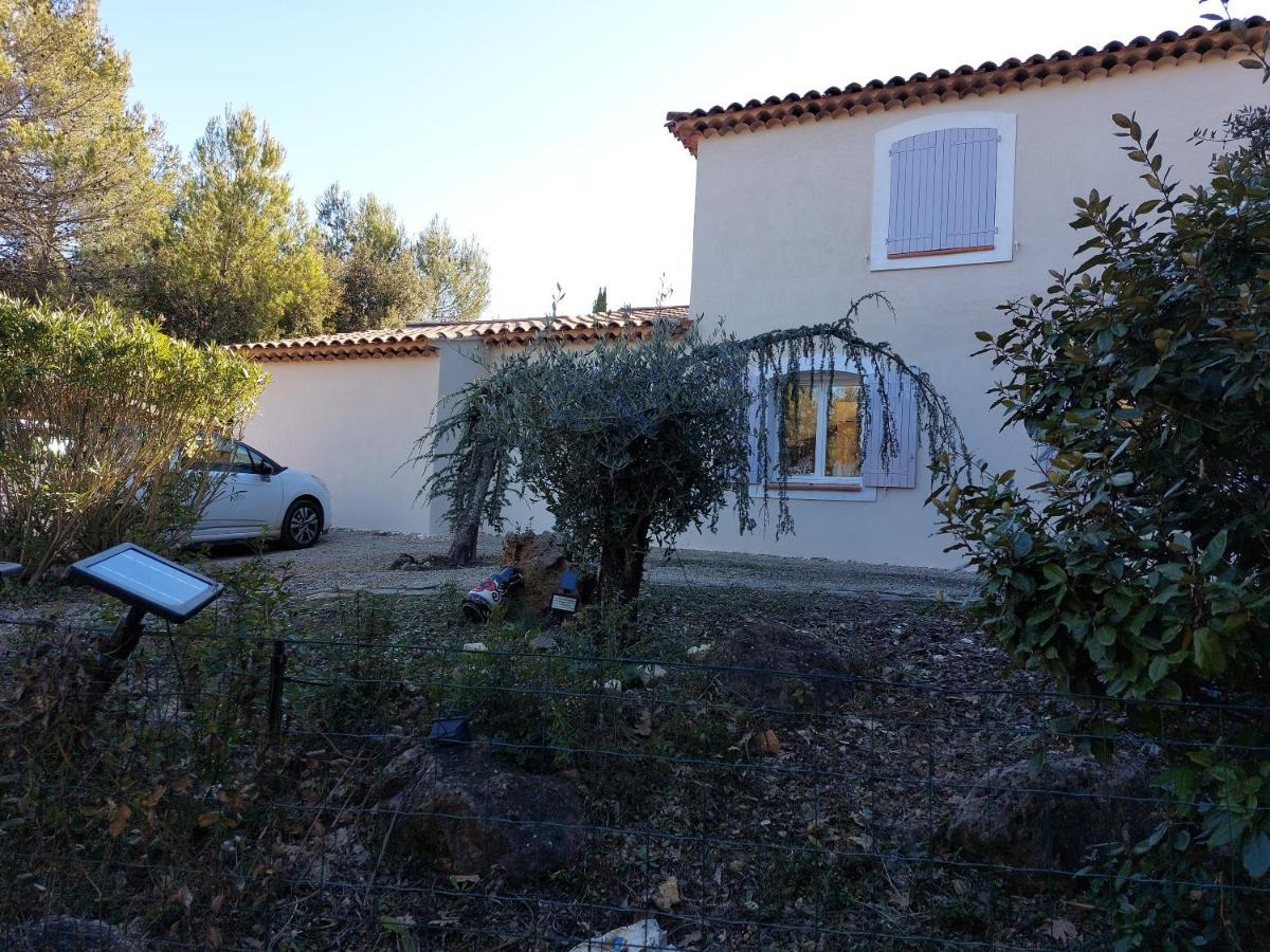 Suite 30 M2 Ideale Pour 2 Personnes Flassans-sur-Issole Exterior foto