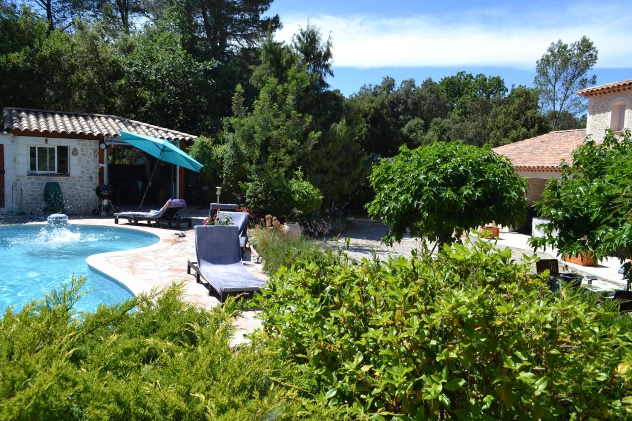 Suite 30 M2 Ideale Pour 2 Personnes Flassans-sur-Issole Exterior foto